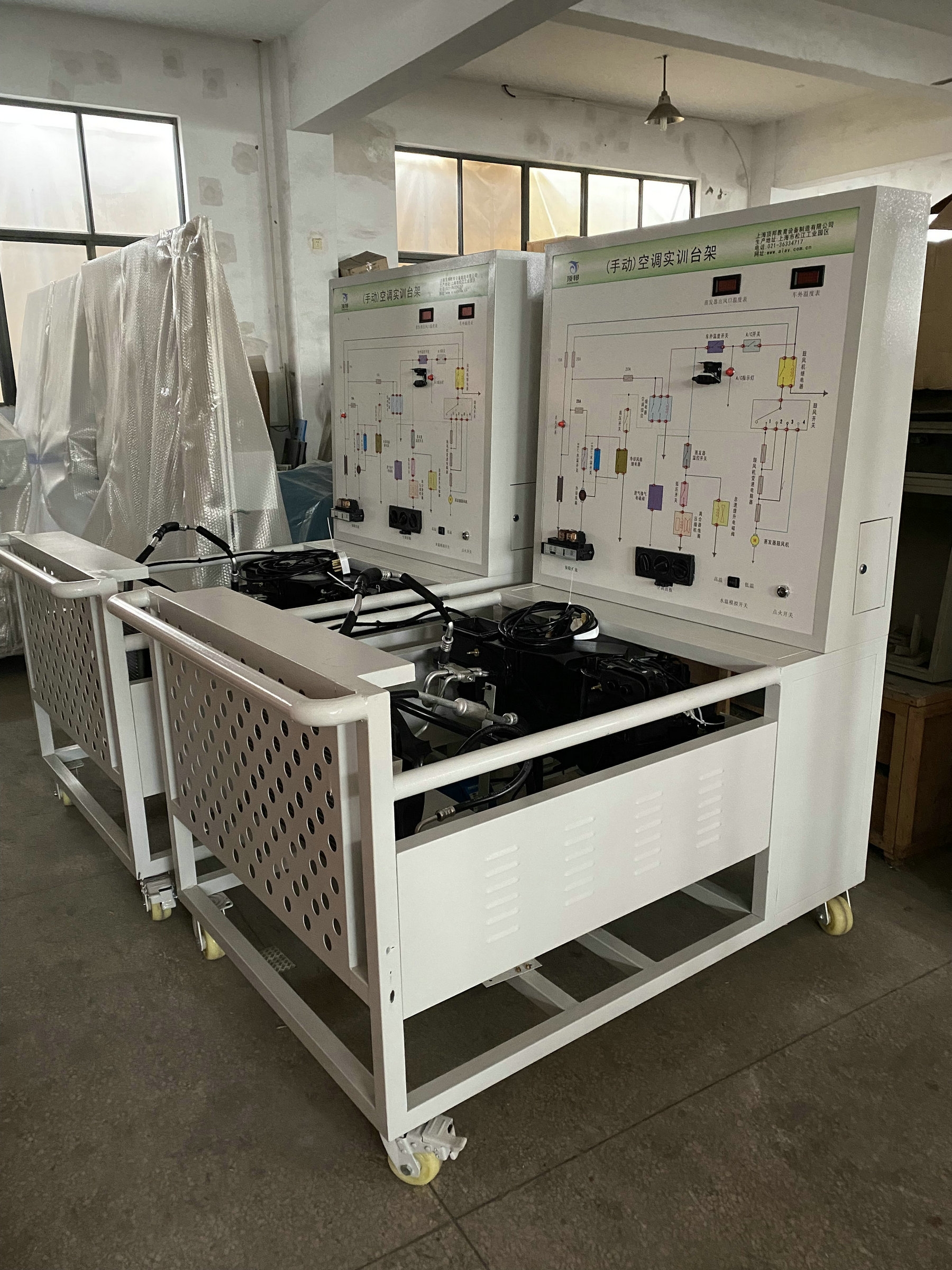 東風天錦EQ1120GA2空調(diào)系統(tǒng)實訓臺